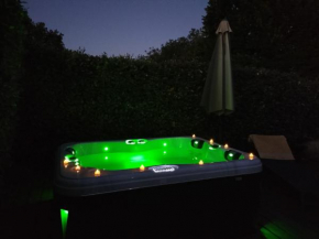 Le SPA d'Adélaïde son jacuzzi privé